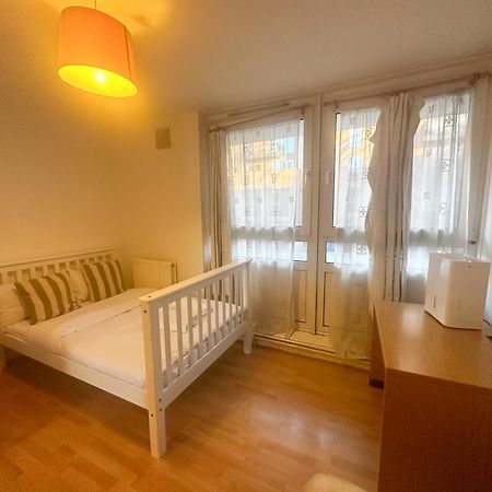 Aldgate Flats Apartment London Bagian luar foto