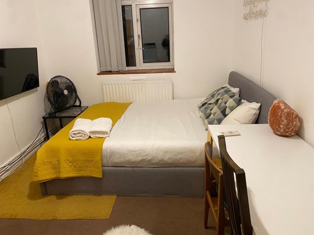 Aldgate Flats Apartment London Bagian luar foto