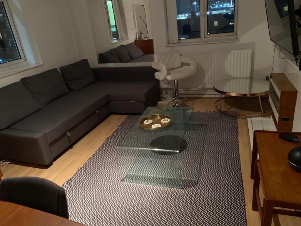 Aldgate Flats Apartment London Bagian luar foto